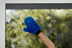 How to clean security screens